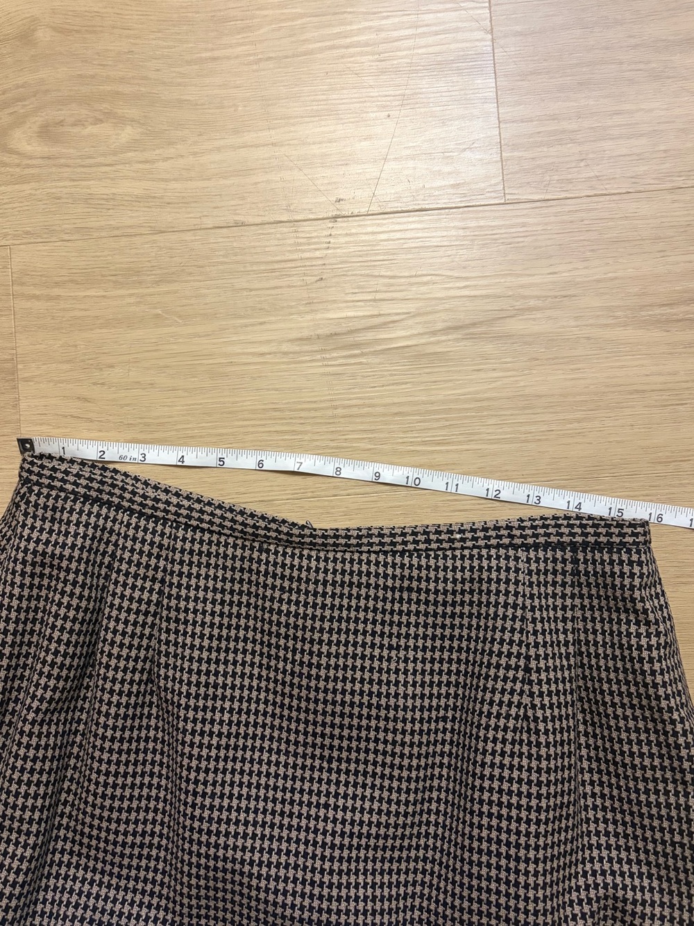 Miss Pendleton Houndstooth 100% Pure Wool Skirt Size 14, Vintage, Ready for Fall - Picture 3 of 8
